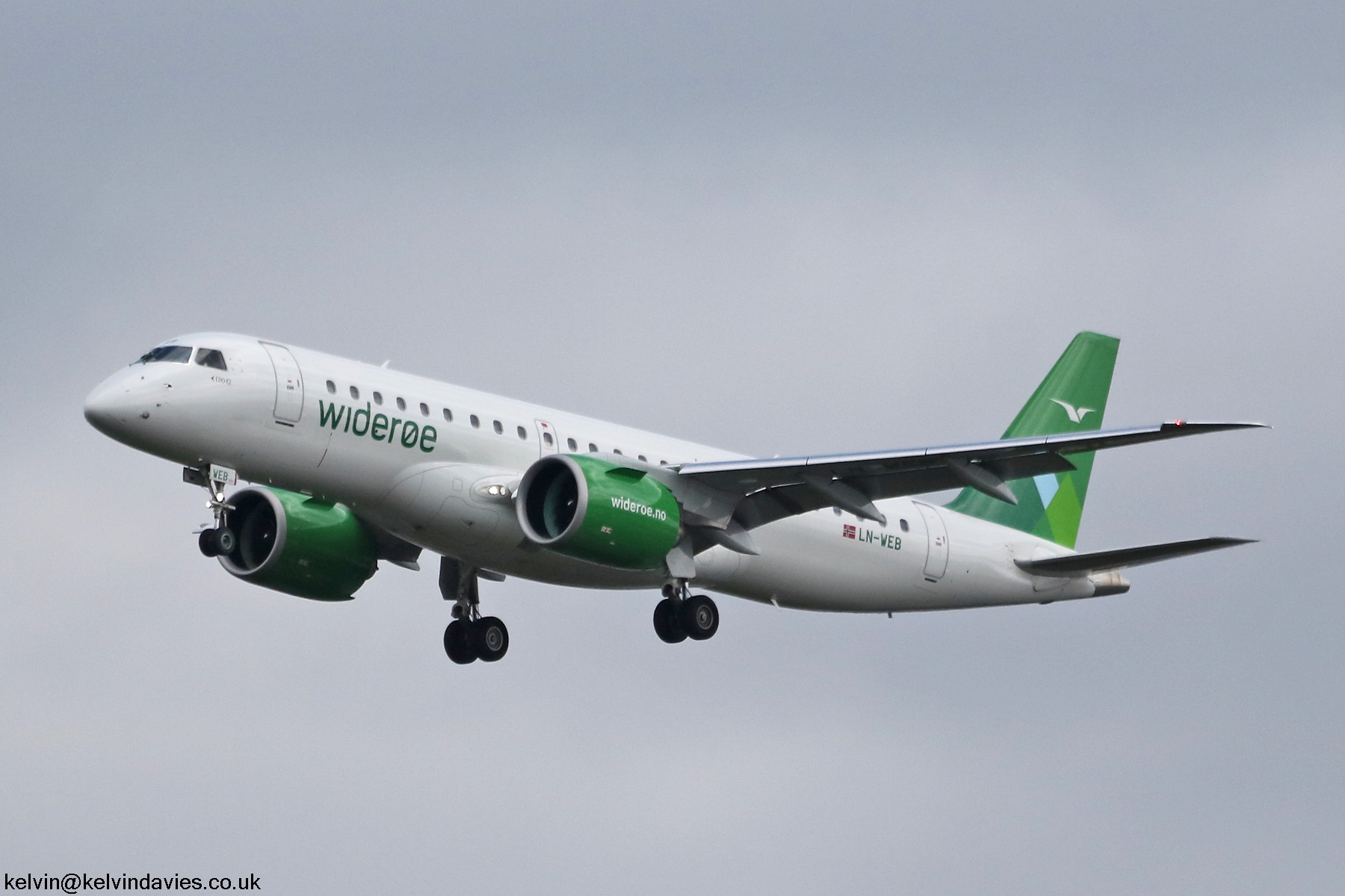 Wideroes Flyveselskap EMB-190 LN-WEB