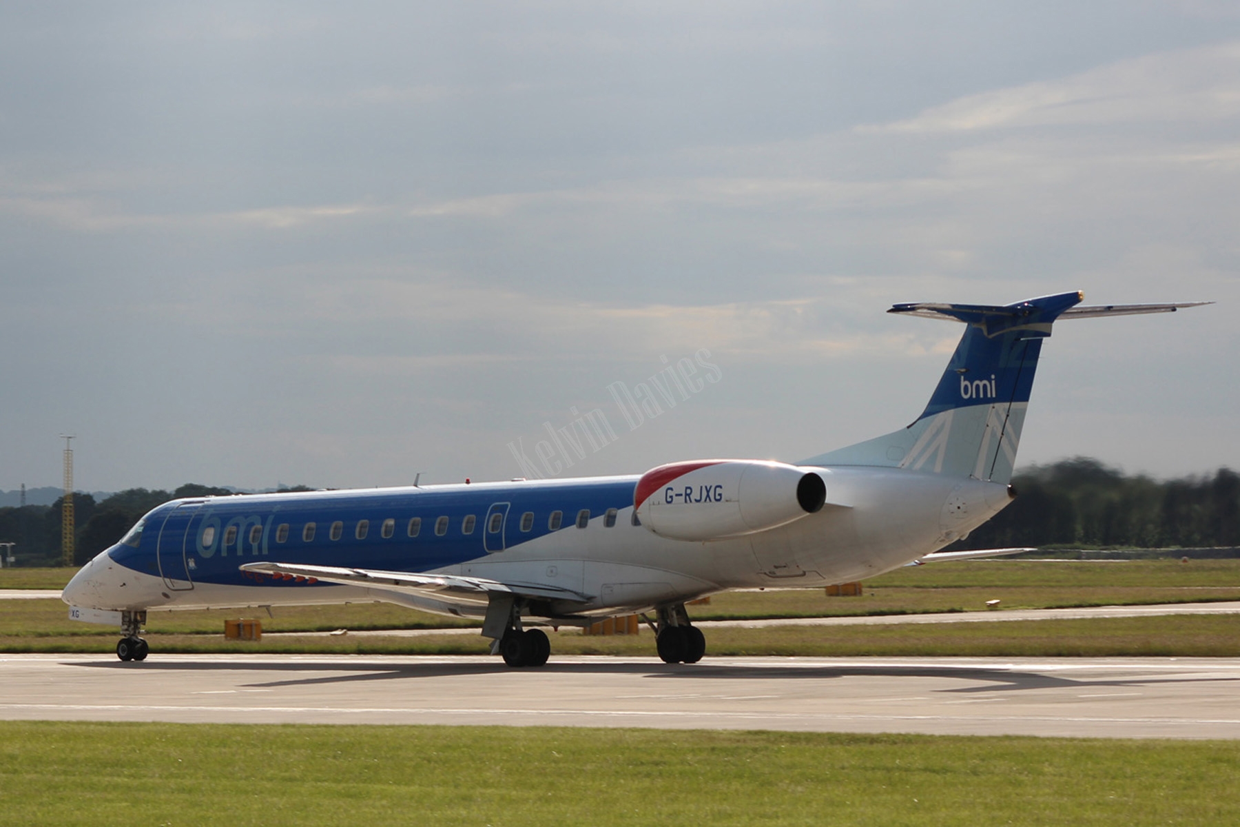 BMI Embraer 135 G-RJXG