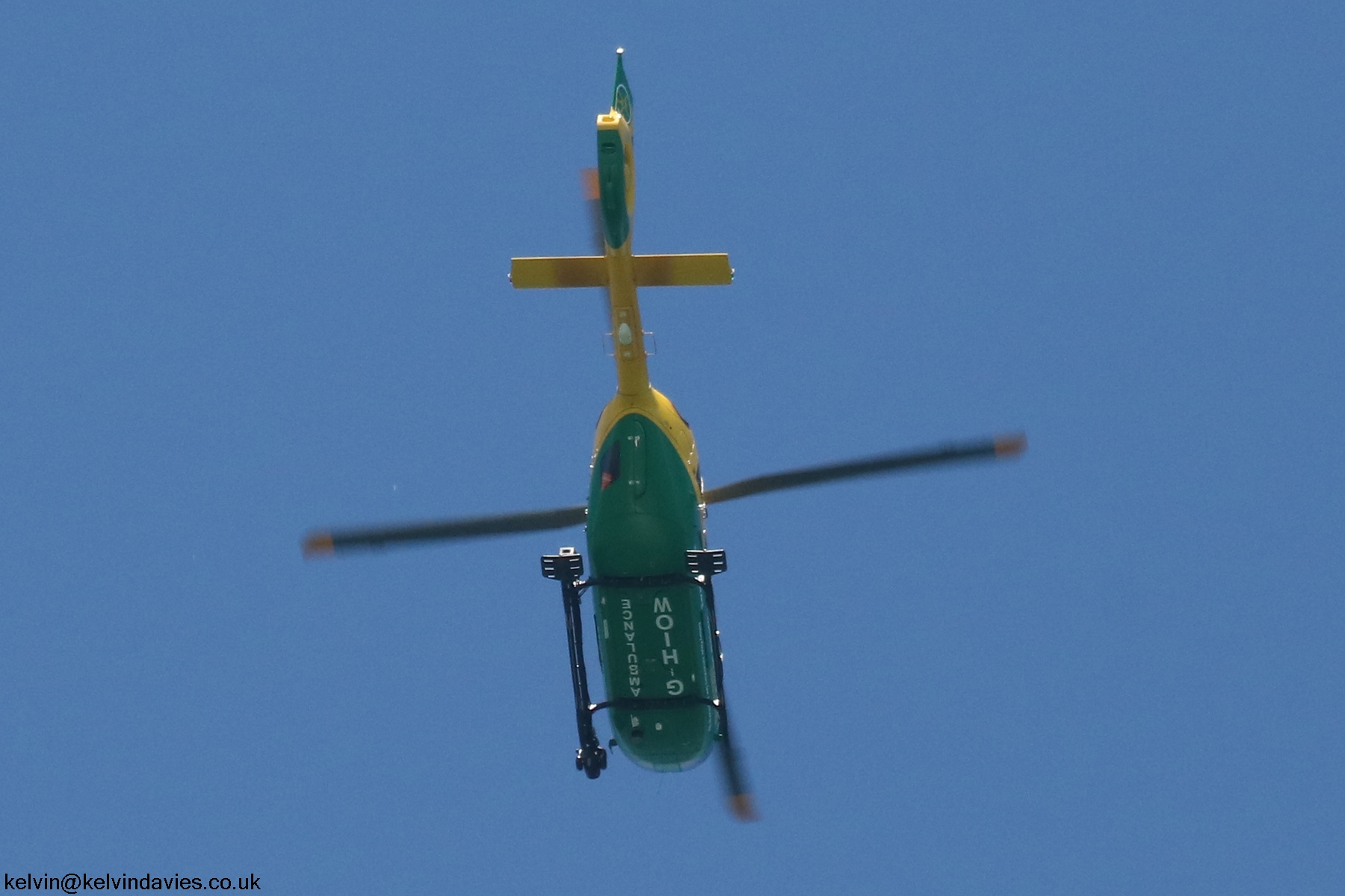 EC135 G-HIOW