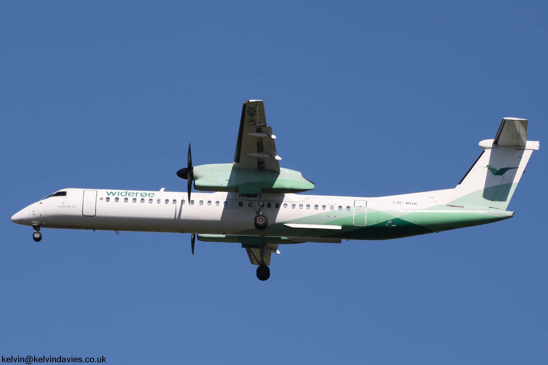 Wideroes Flyveselskap Dash 8 LN-WDK