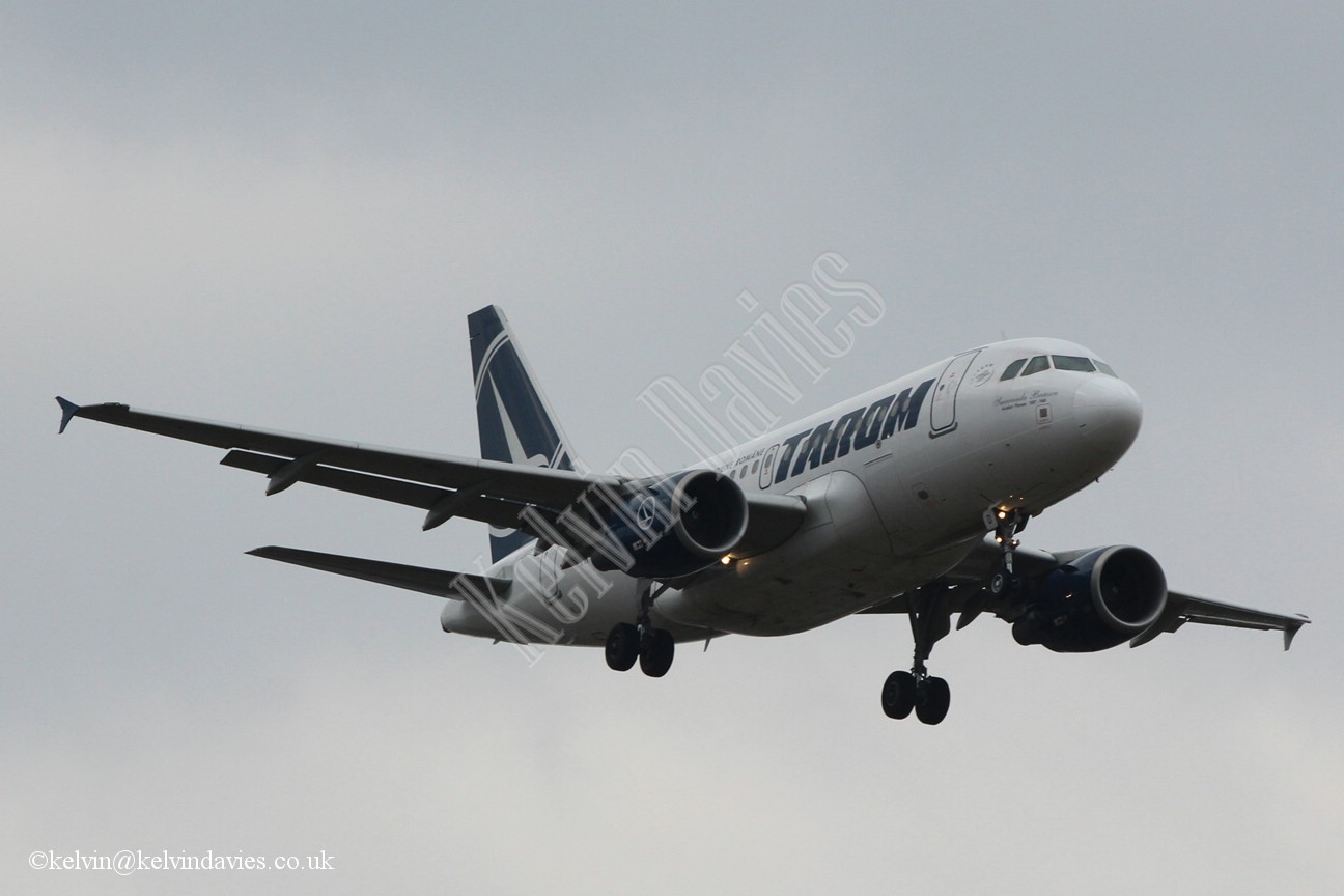 Tarom A318 YR-ASD