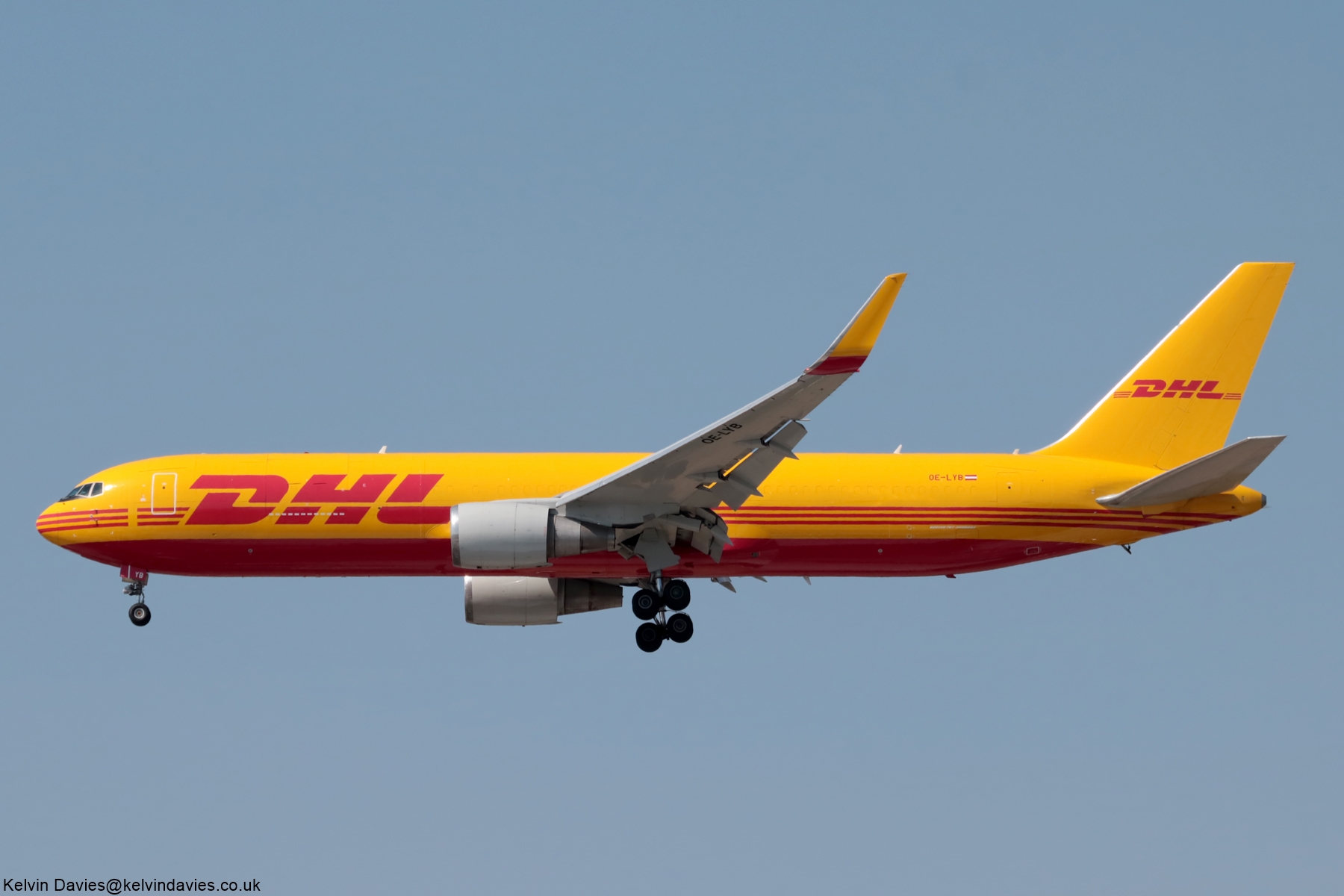 DHL Air 767-300 OE-LYB