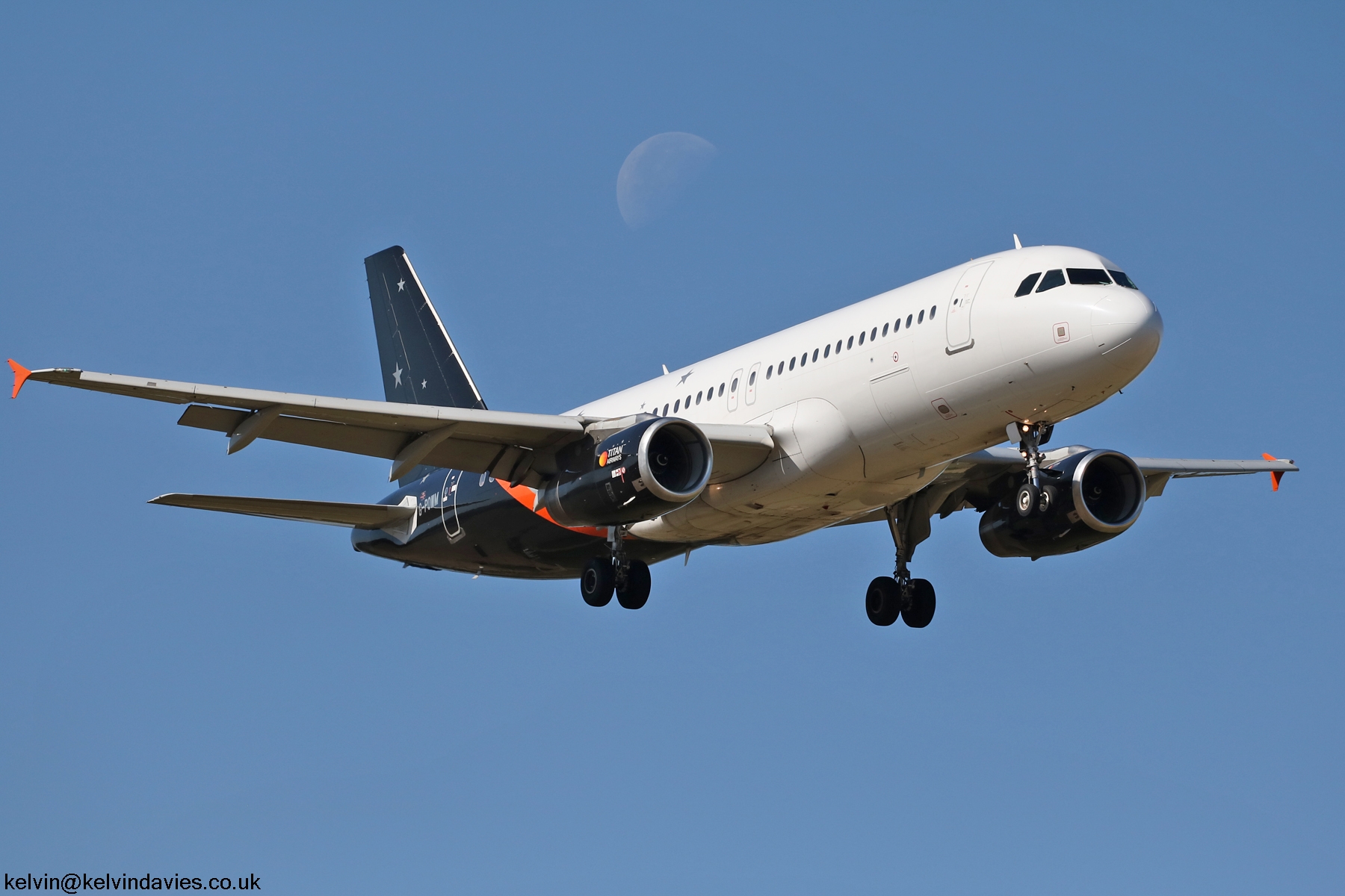 Titan Airways A320 G-POWM