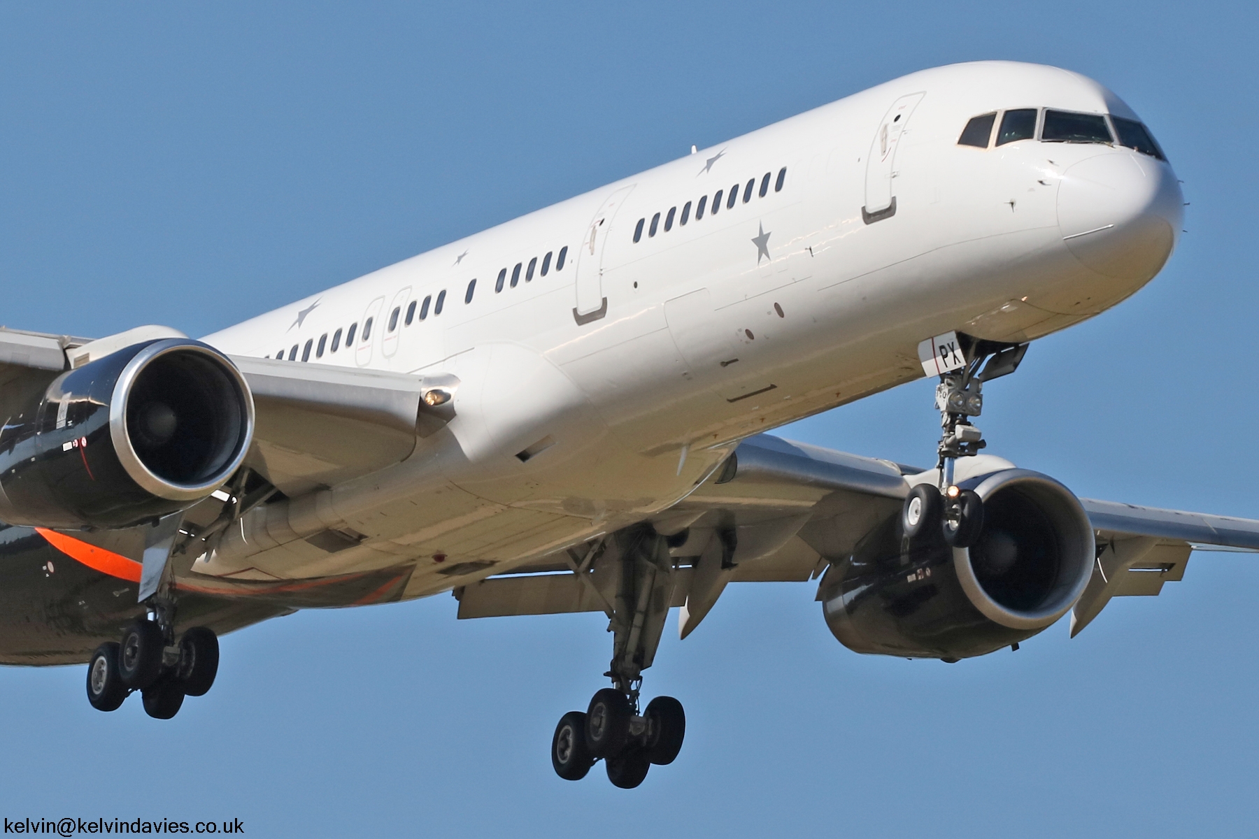 Titan Airways 757 G-ZAPX