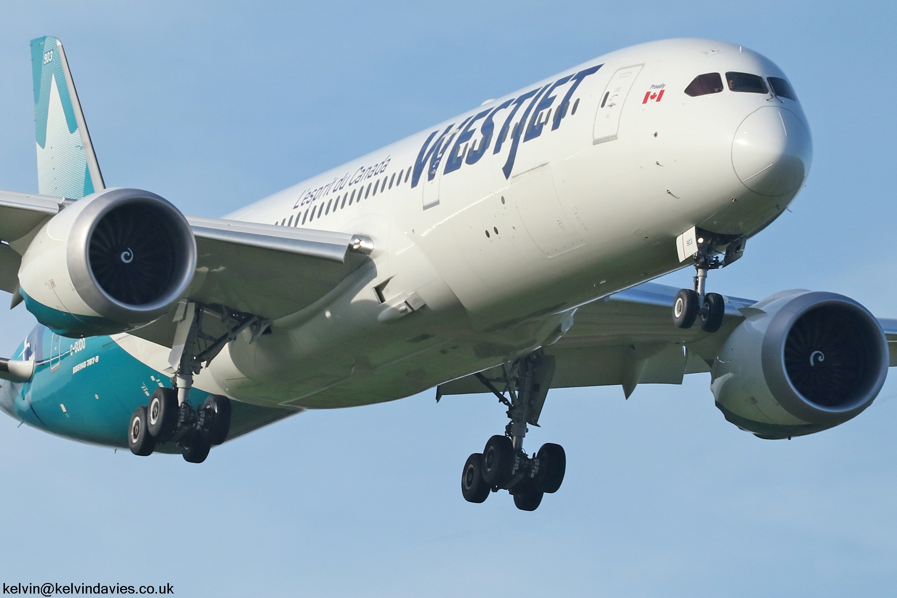WestJet 787 C-GUDO