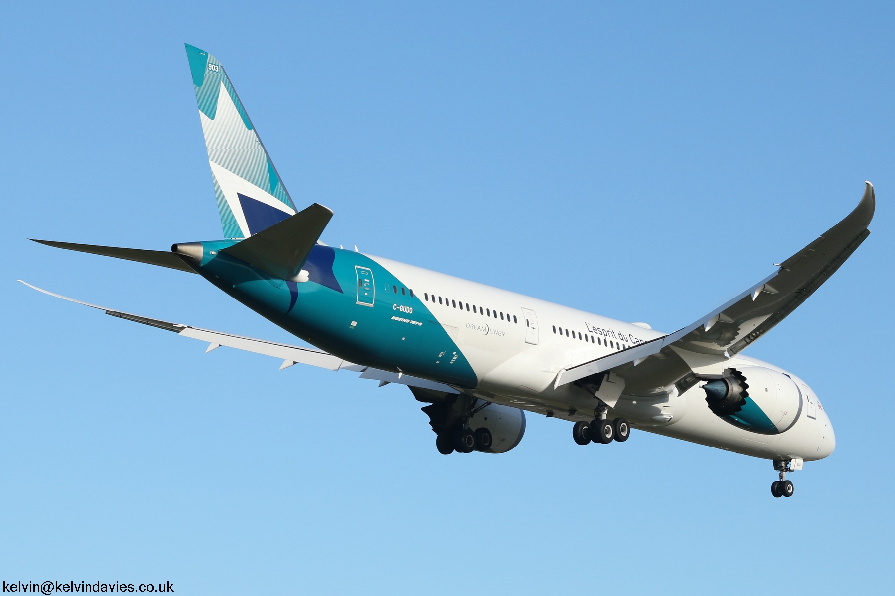 WestJet 787 C-GUDO