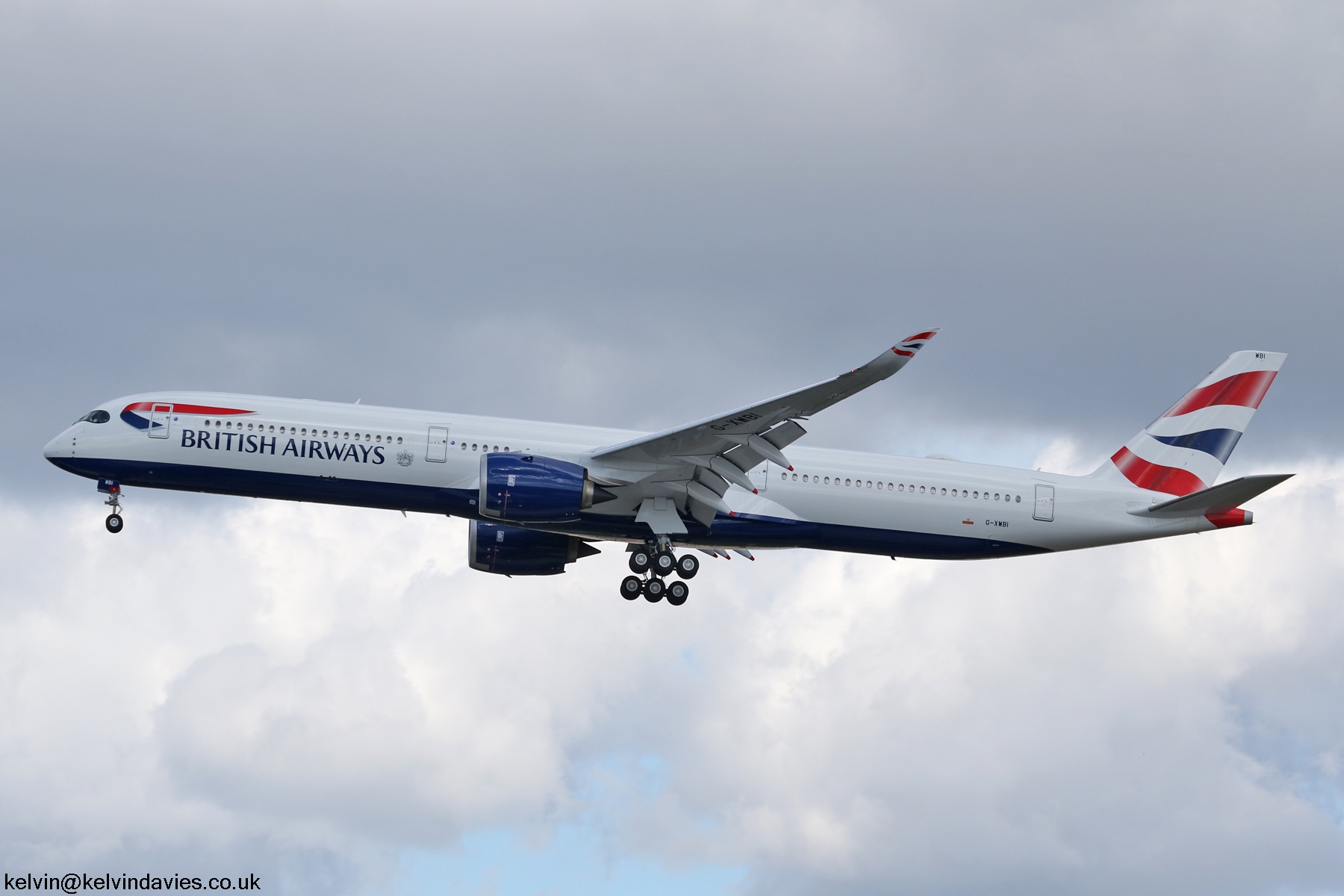 British Airways A350 G-XWBI