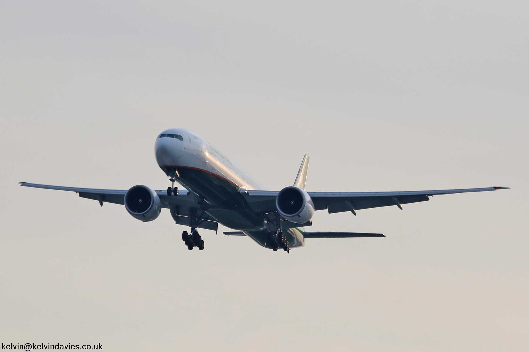 EVA Air 777 B-16712