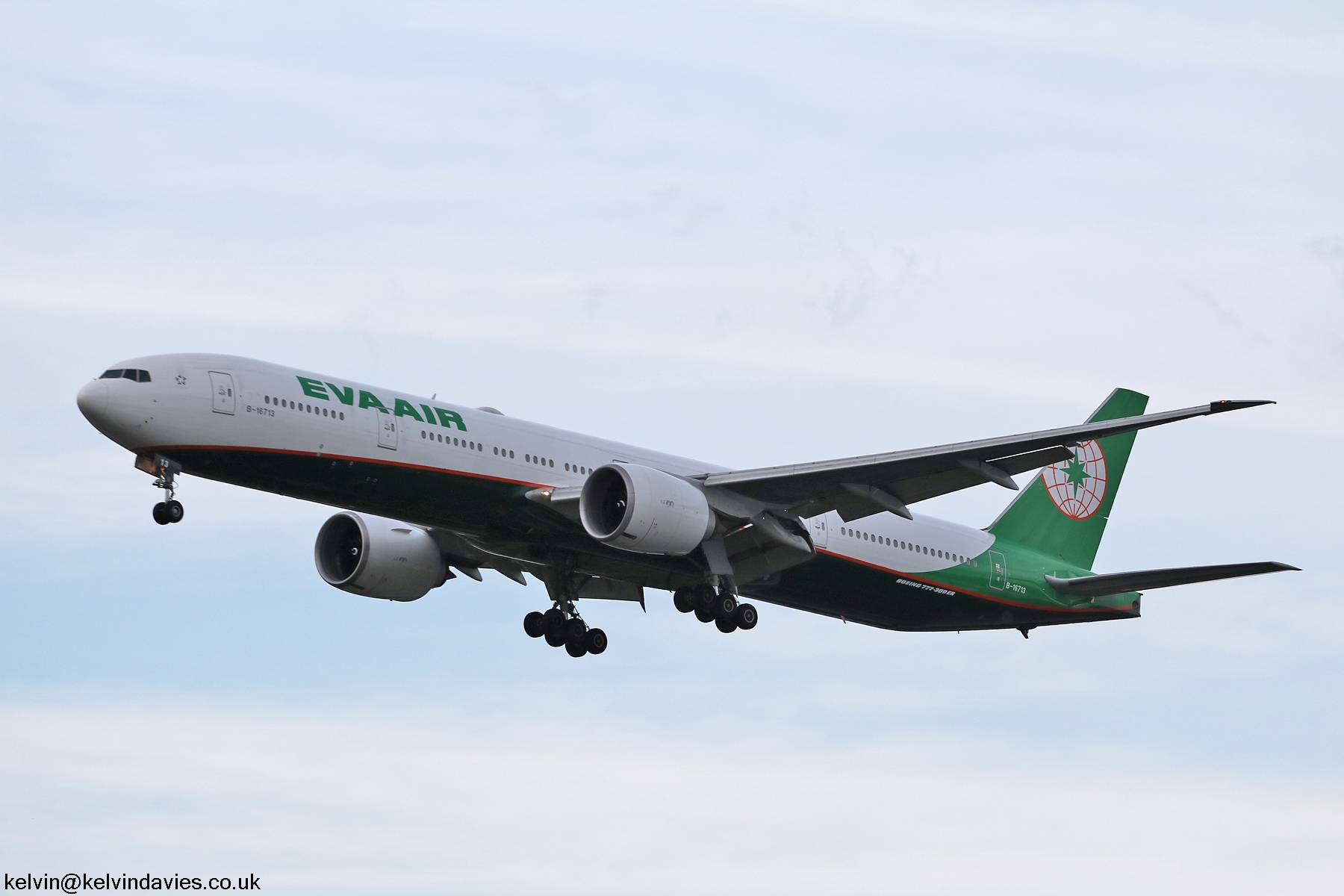 EVA Air 777 B-16713