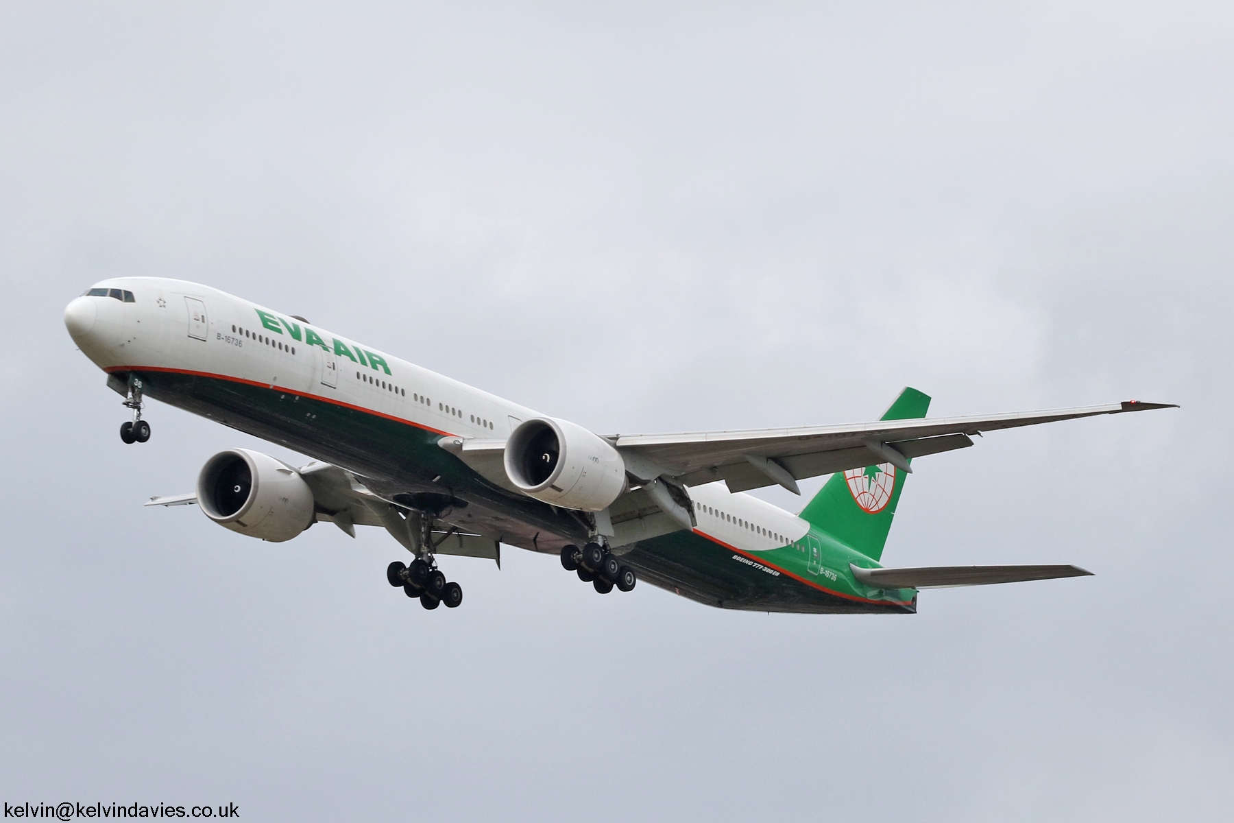 EVA Air 777 B-16736