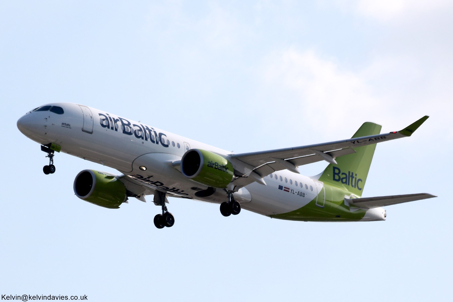 Air Baltic A220 YL-ABB