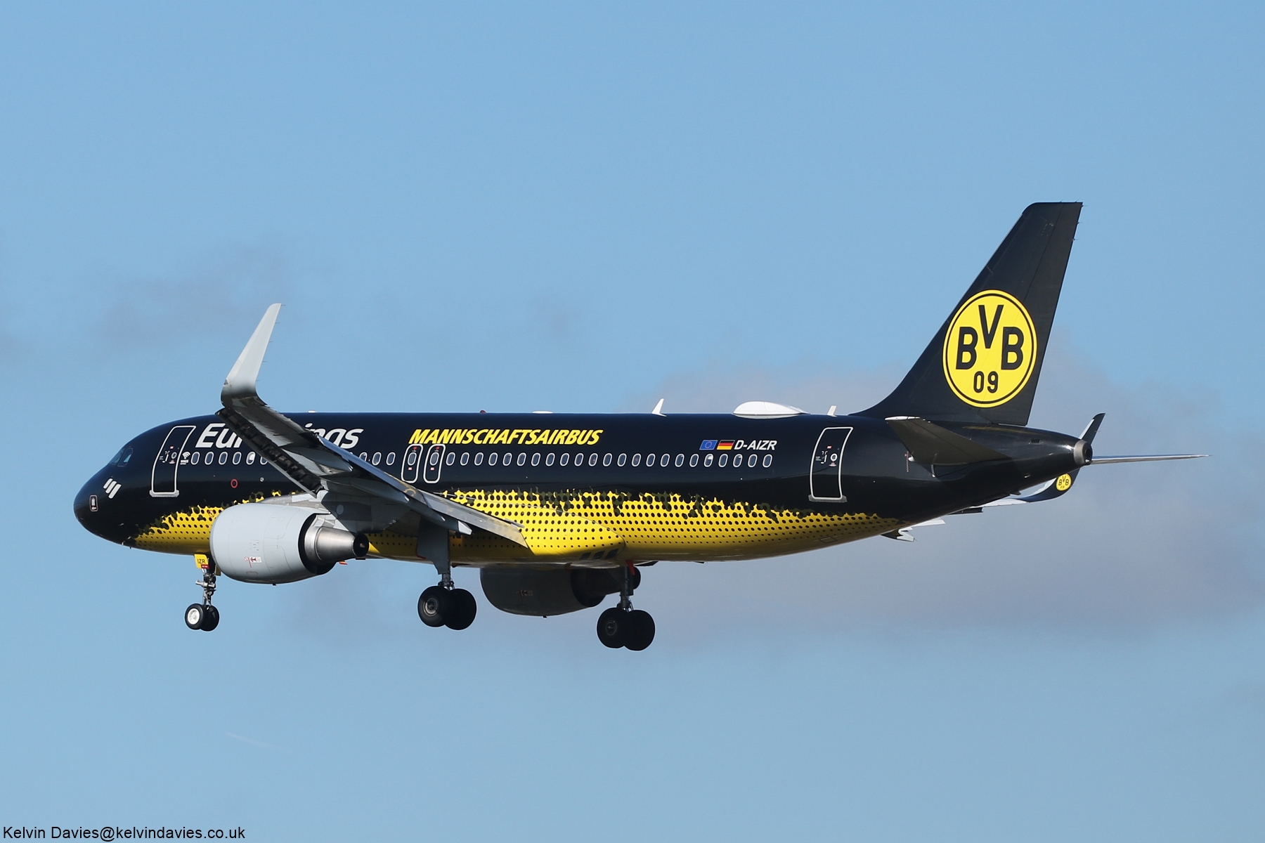 Eurowings Borussia Dortmund A320 D-AIZR