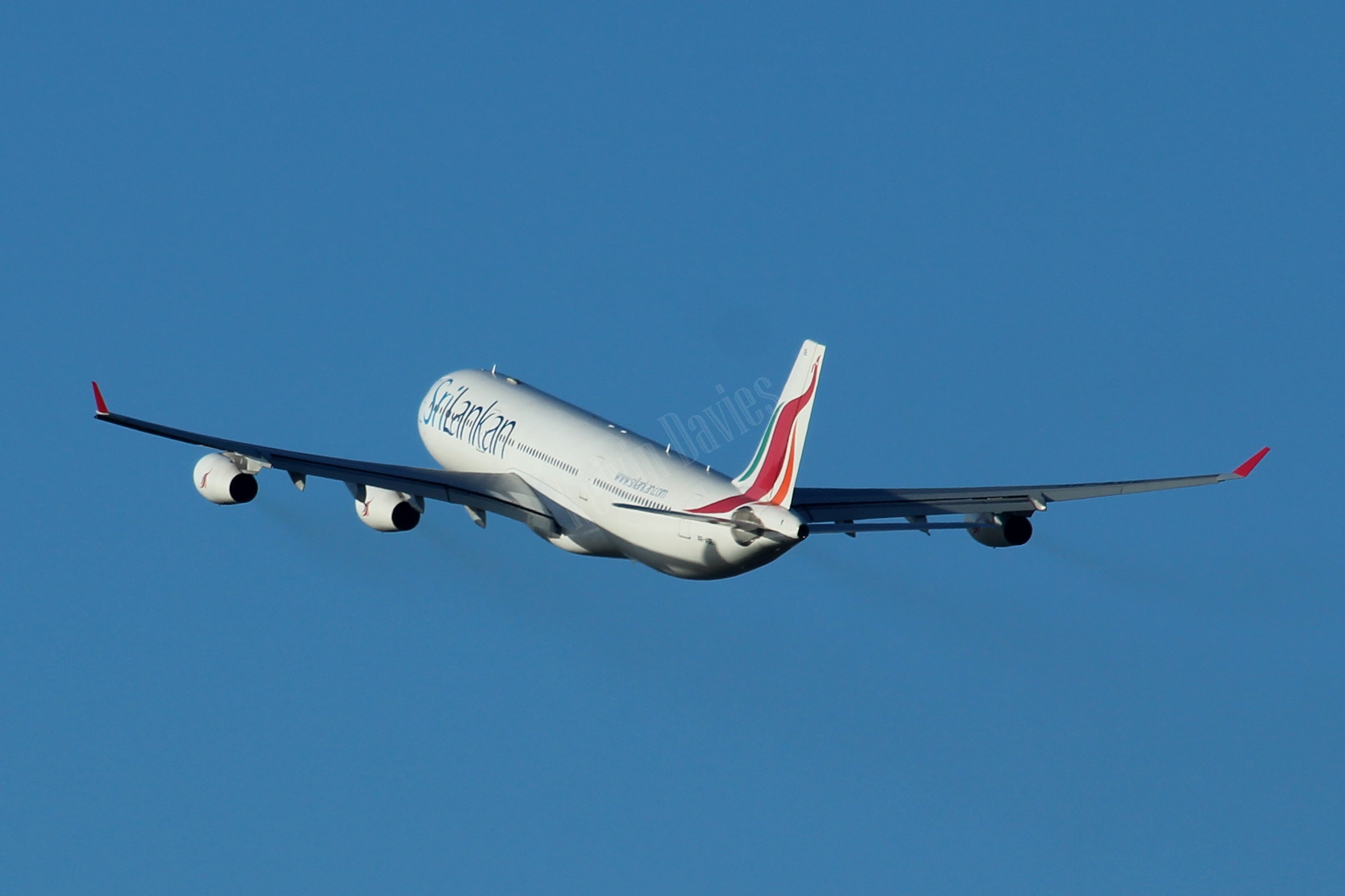 SriLankan Airlines A340 4R-ADE