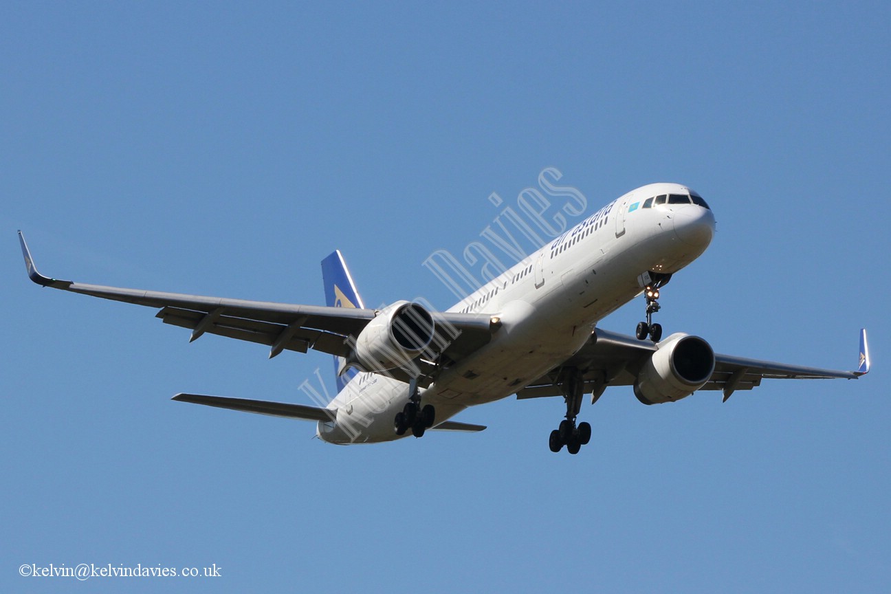 Air Astana B757 P4-FAS