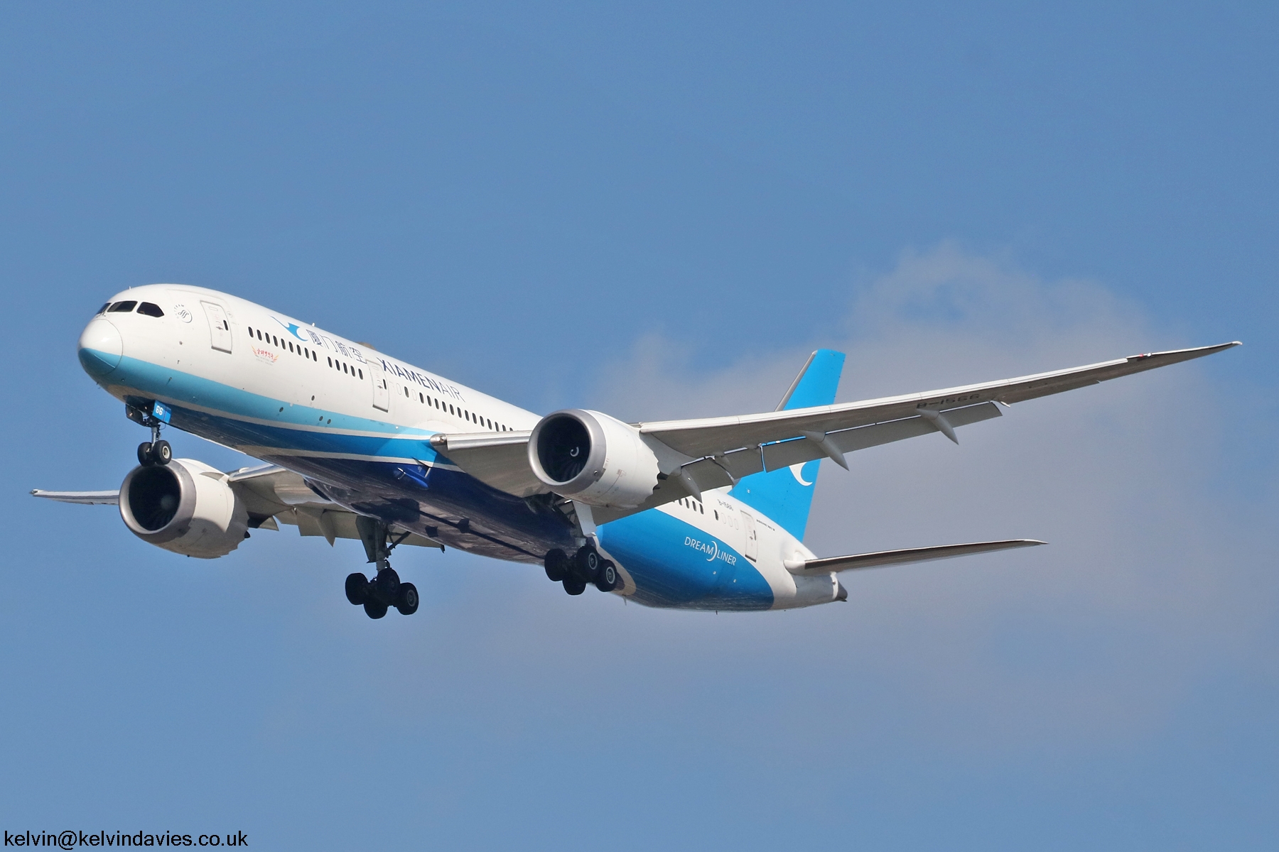 XiamenAir 787 B-1566