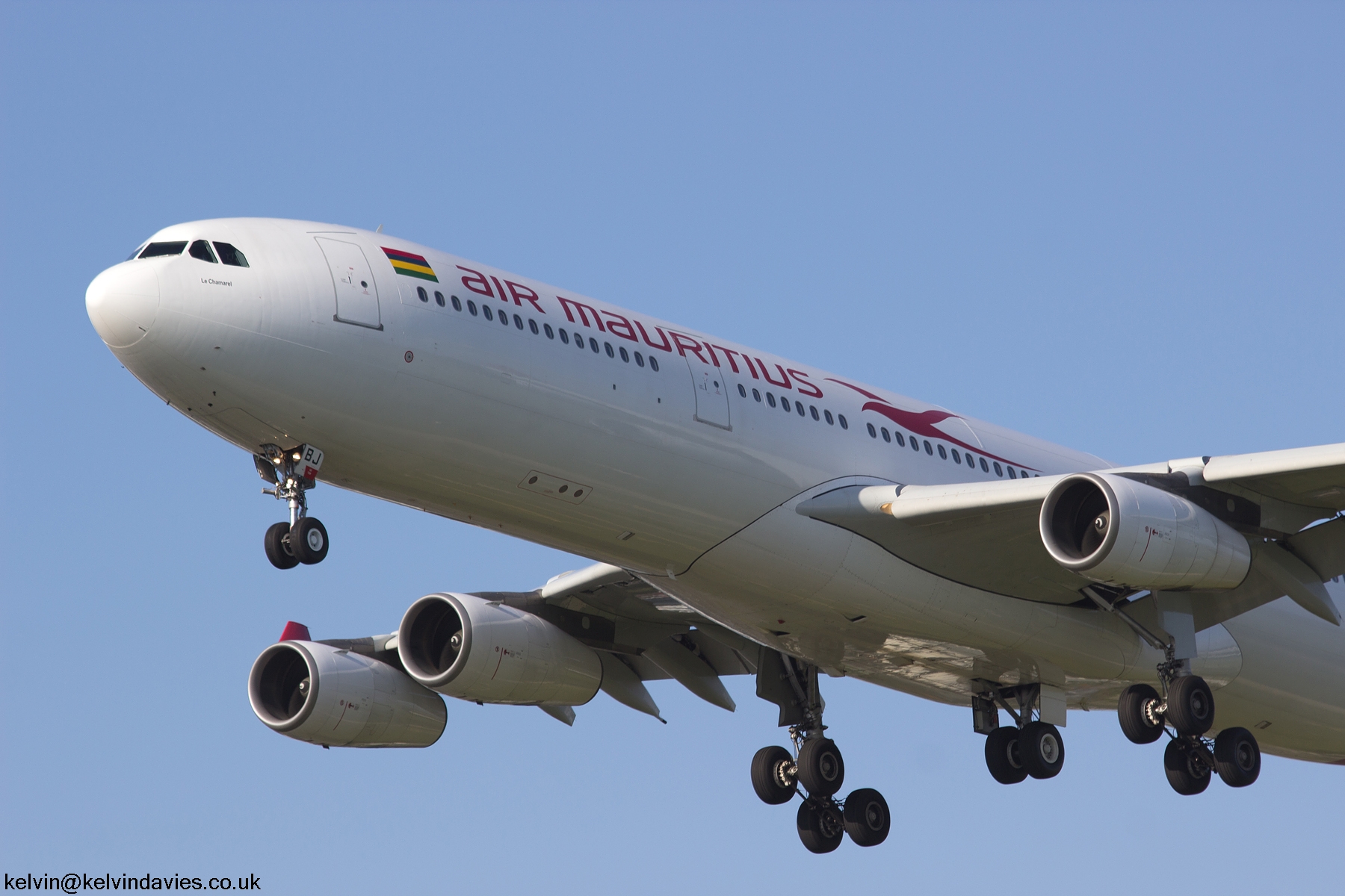 Air Mauritius A340 3B-NBJ