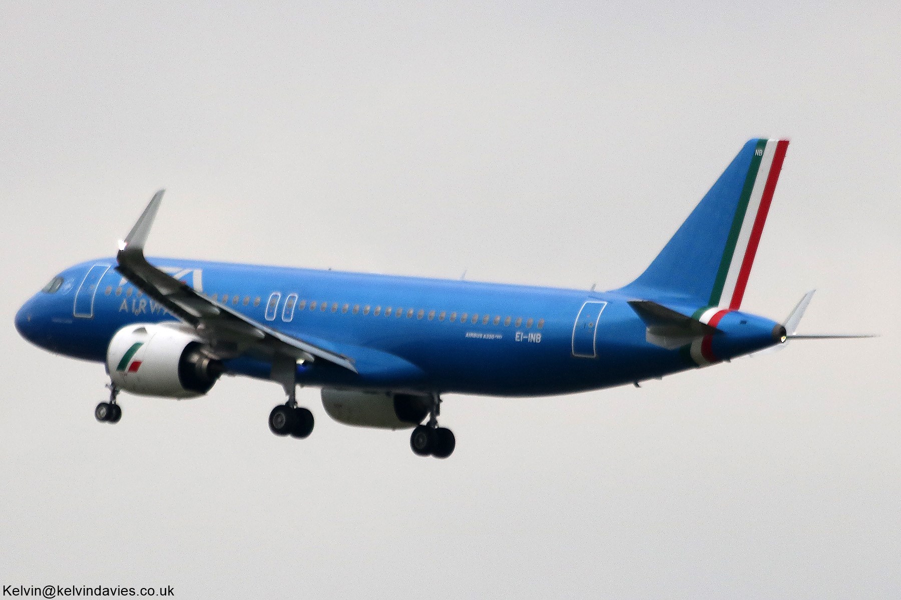 Italia Trasporto Aereo A320 EIINB