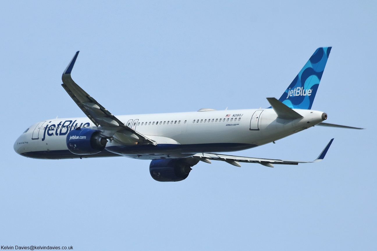 JetBlue Airways A321NEO N2180J