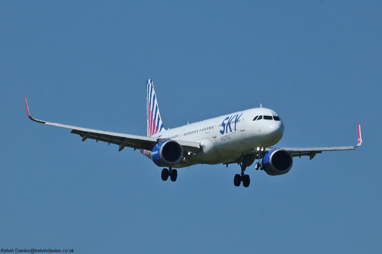 Sky Express A321 SX-GRB