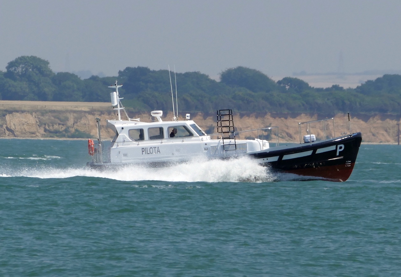 GENOA PILOT BOAT