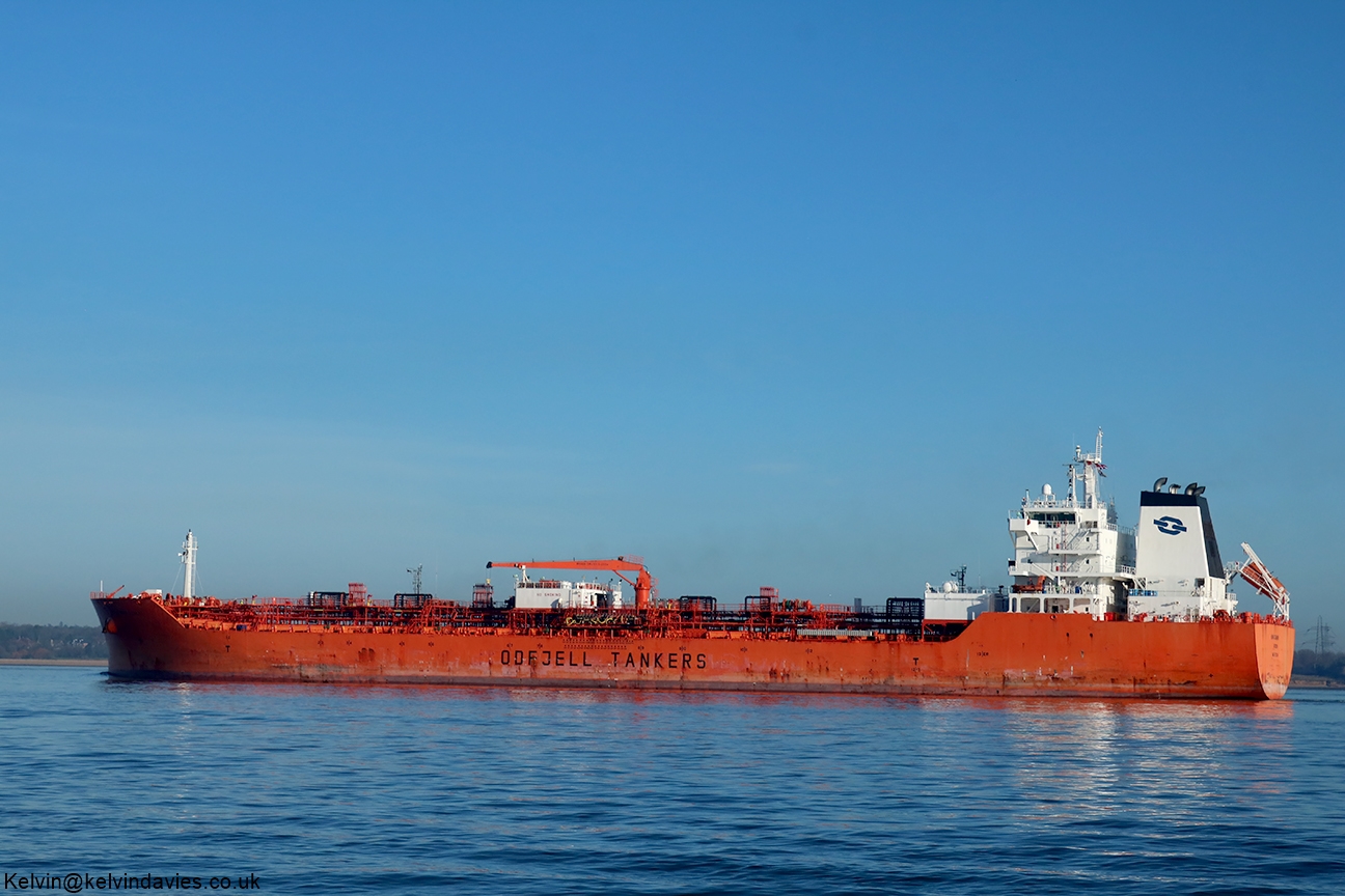 Bow Gemini