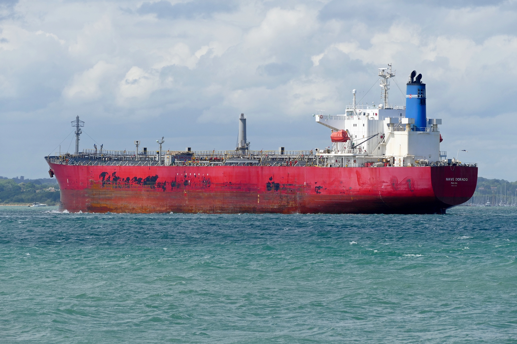 NAVE DORADO