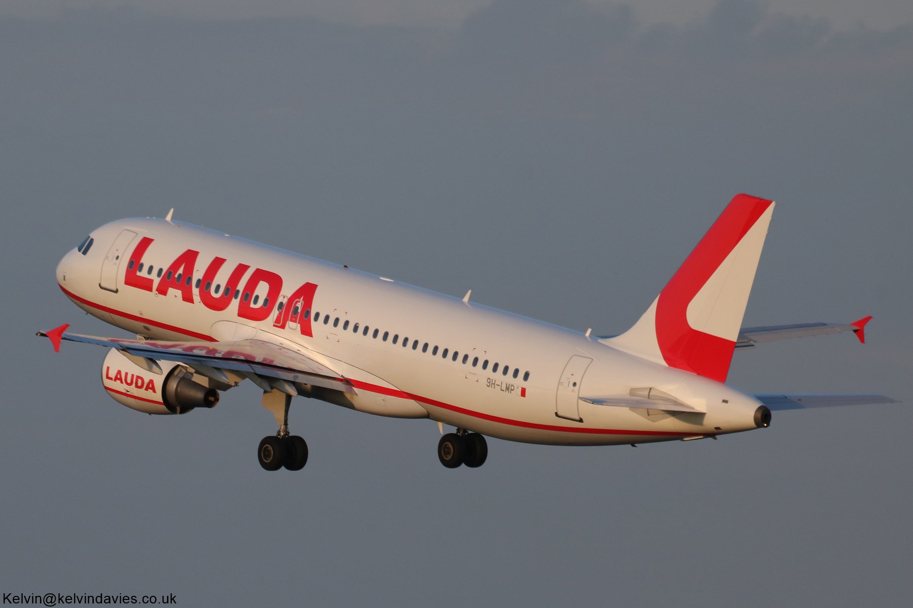 Lauda Europe A320 9H-LMP