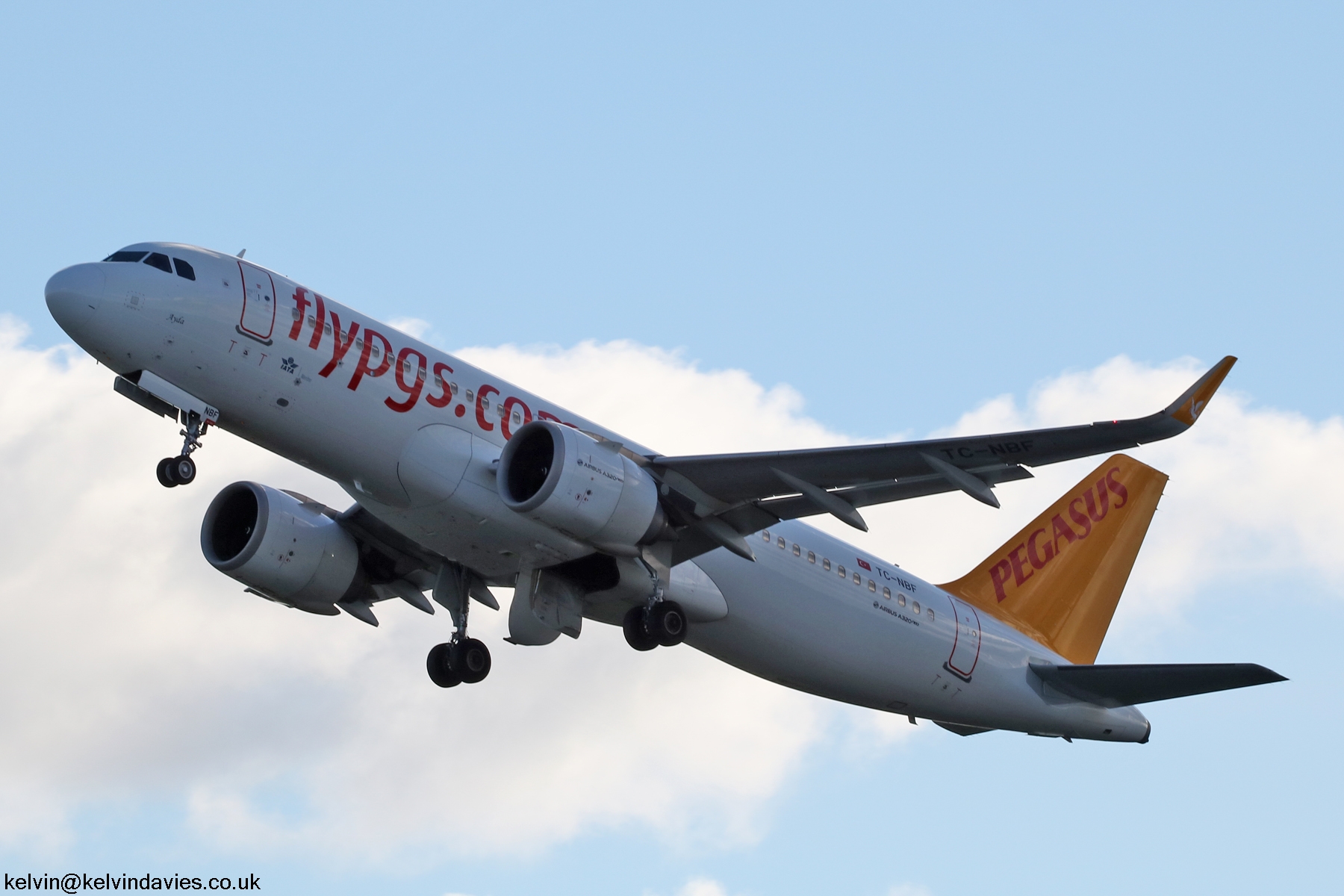 Pegasus Airlines A320 NEO TC-NBF