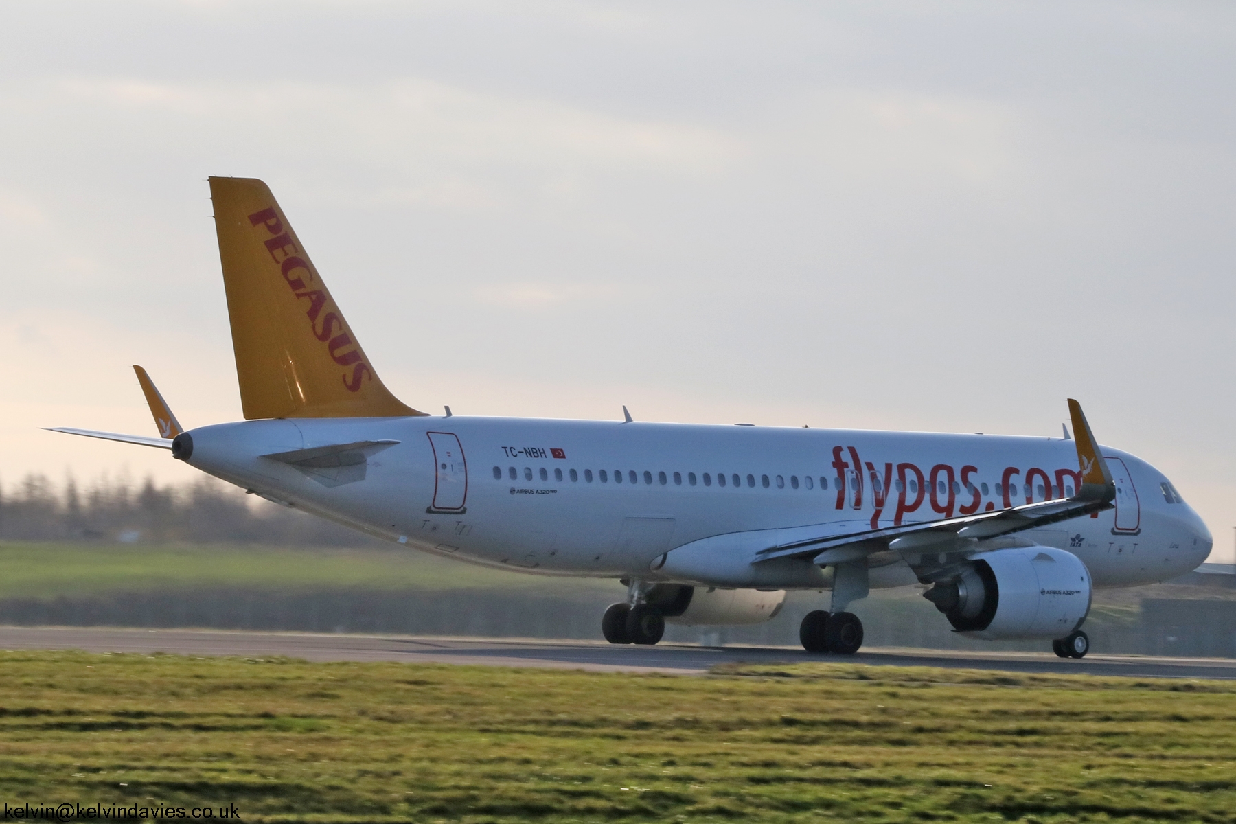Pegasus Airlines A320 TC-NBH