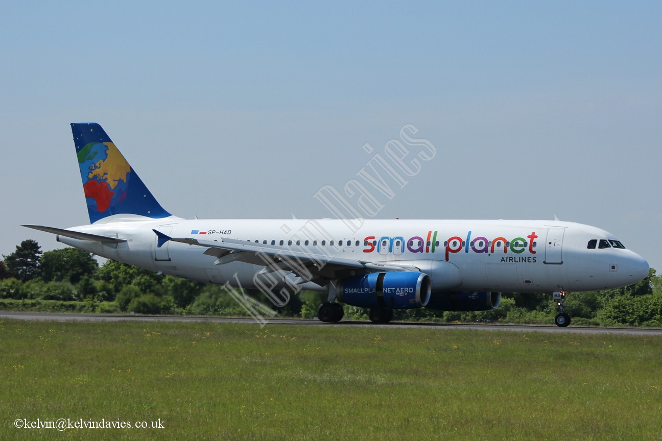 Small Planet Airlines A320 SP-HAD