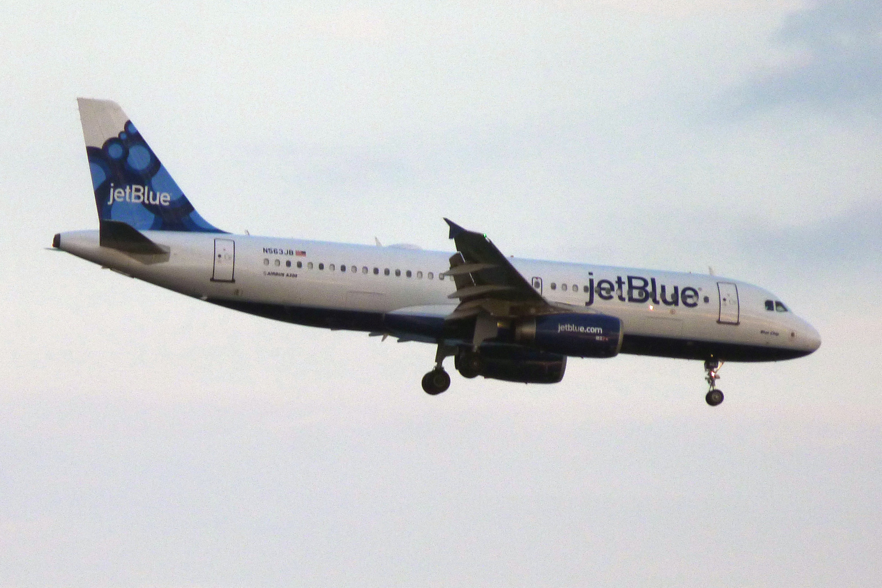 N563JB A320-232