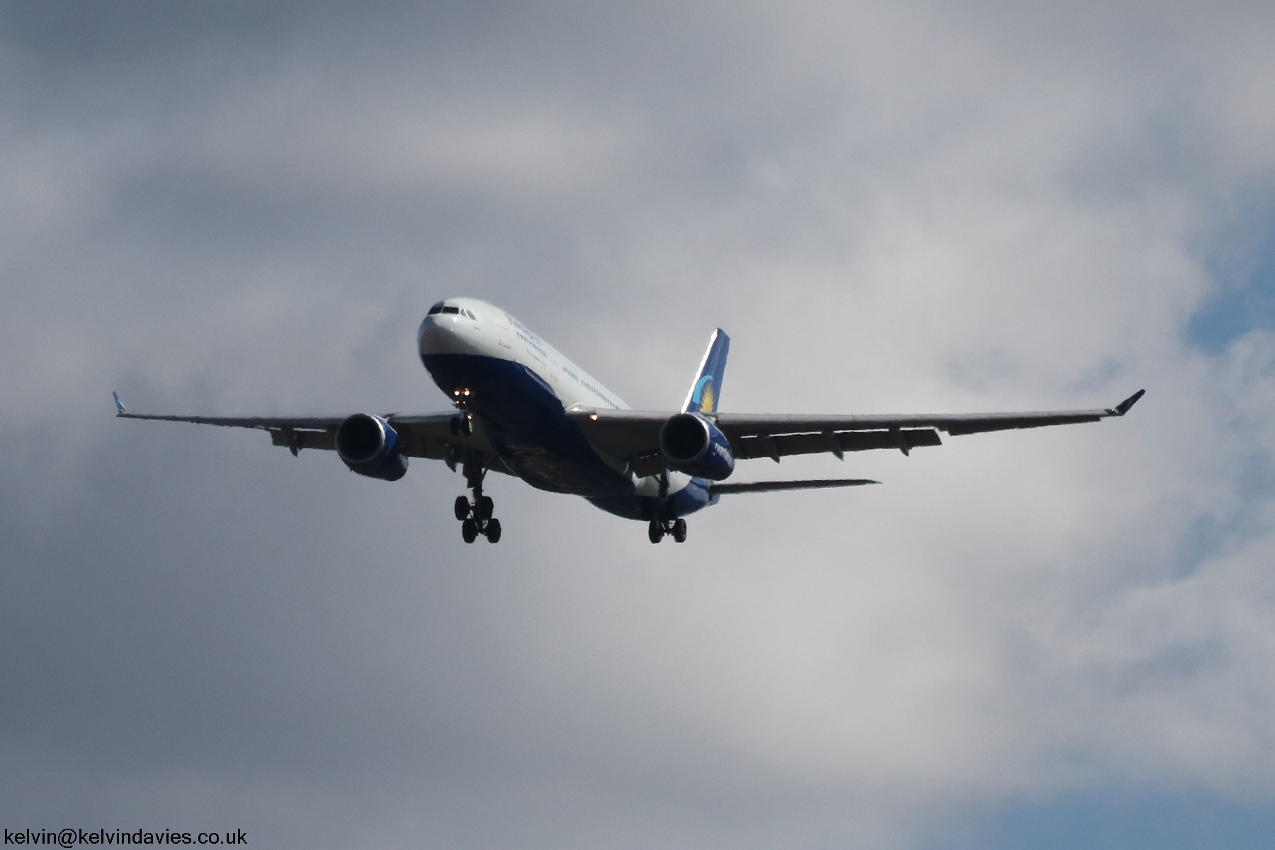 Rwandair A330 9XR-WN