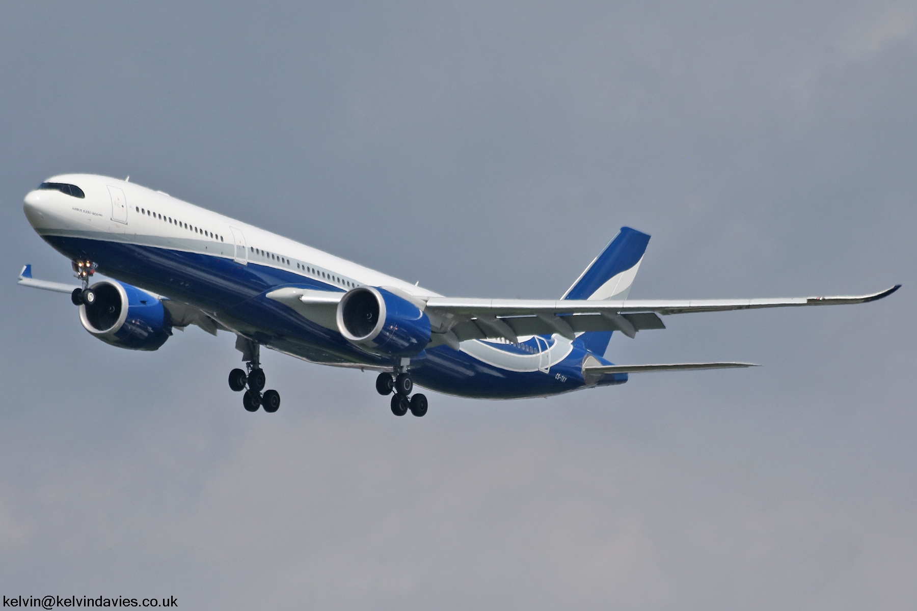 HiFly A330 CS-TKY