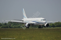 Avion Express  A319 LY-VEU