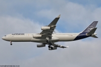 Lufthansa A340 D-AIGU