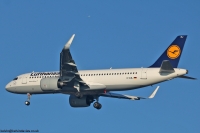 Lufthansa A320 D-AINJ