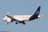 Lufthansa A320 D-AINY