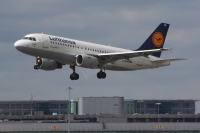 Lufthansa A319 D-AKNH