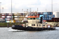 TUG 82