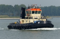 TUG 90
