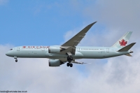 Air Canada 787 C-FGDZ