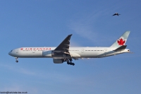 Air Canada 777 C-FIUV