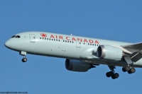 Air Canada 787 C-FRSI