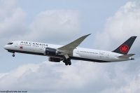 Air Canada 787 C-FRSR