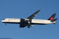 Air Canada 787 C-FRTW