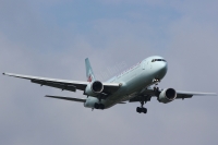 Air Canada 767 C-GHOZ