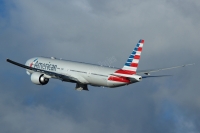 American Airlines 777 N717AN