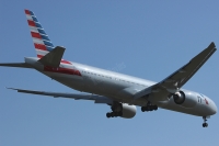 American Airlines 777 N721AN