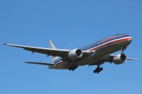American Airlines 777 N766AN