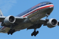 American Airlines 777 N799AN